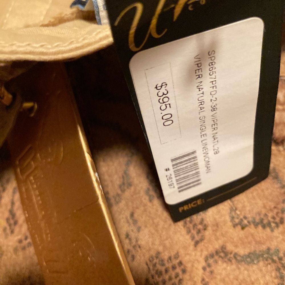 (NWT) Snake skin (leather textured feel) Robins Jeans - Picture 5 of 9